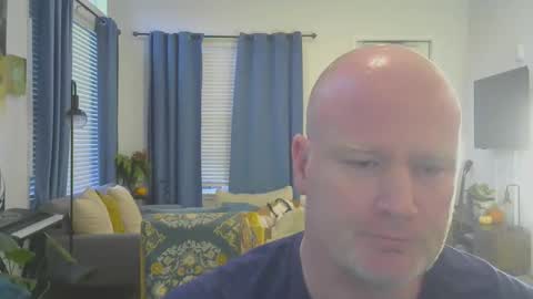 Snapshot of multipopper chatting on 12.20.25 multipopper online show from 12.20.25