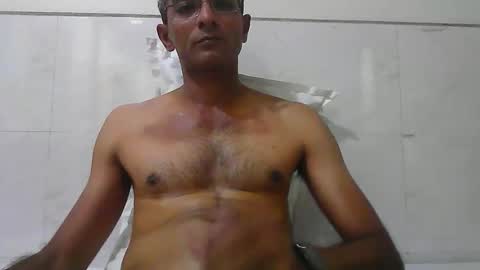 Snapshot of mumbaimonster8inch chatting on 03.22.26 rajesh engineer online show from 03.22.26