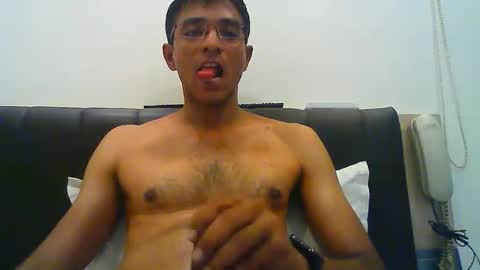 Snapshot of mumbaimonster8inch chatting on 04.18.26 rajesh engineer online show from 04.18.26