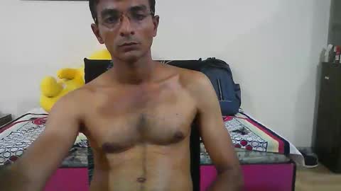 Snapshot of mumbaimonster8inch chatting on 04.18.26 rajesh engineer online show from 04.18.26