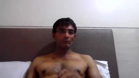 Snapshot of mumbaimonster8inch chatting on 05.27.26 rajesh engineer online show from 05.27.26