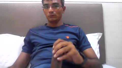 Snapshot of mumbaimonster8inch chatting on 06.27.26 rajesh engineer online show from 06.27.26