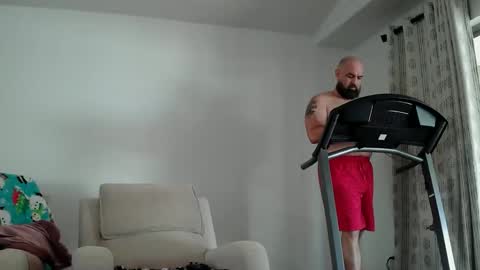Snapshot of munchies420 chatting on 05.11.26 Bearded online show from 05.11.26