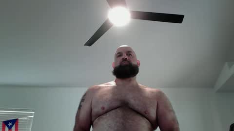 Snapshot of munchies420 chatting on 05.11.26 Bearded online show from 05.11.26