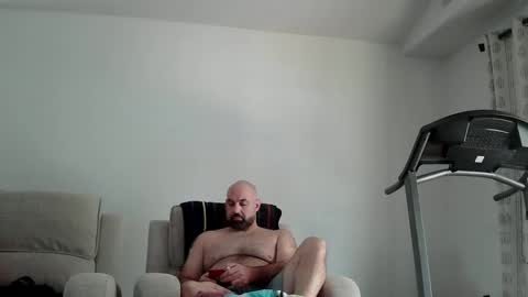 Snapshot of munchies420 chatting on 05.23.26 Bearded online show from 05.23.26
