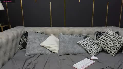 Dany online show from 10.31.25