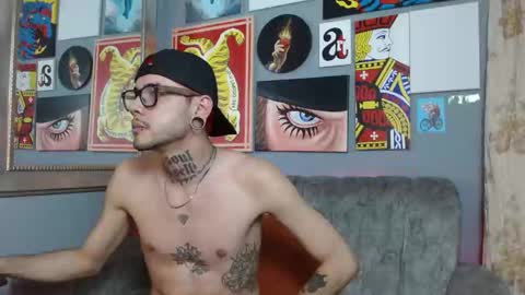 Snapshot of murdockh chatting on 09.17.25 murdok online show from 09.17.25