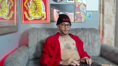 Snapshot of murdockh chatting on 09.30.25 murdok online show from 09.30.25