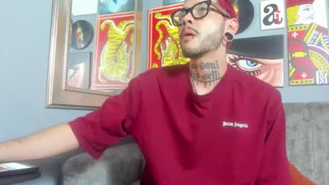 Snapshot of murdockh chatting on 10.18.25 murdok online show from 10.18.25