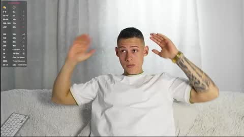 muscle_king_cum online show from 10.10.25