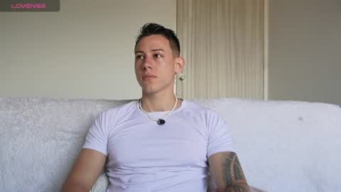 Snapshot of muscle_king_cum chatting on 06.30.26 muscle_king_cum online show from 06.30.26