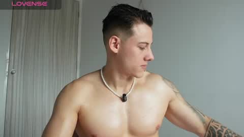 Snapshot of muscle_king_cum chatting on 07.18.26 muscle_king_cum online show from 07.18.26