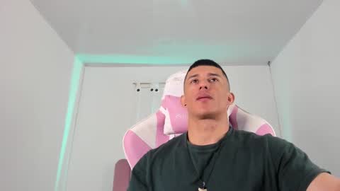 Muscle Man online show from 01.07.26