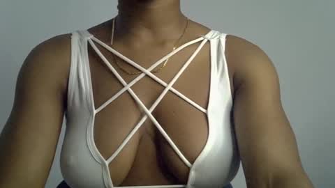 muscle_queen0 online show from 03.01.26