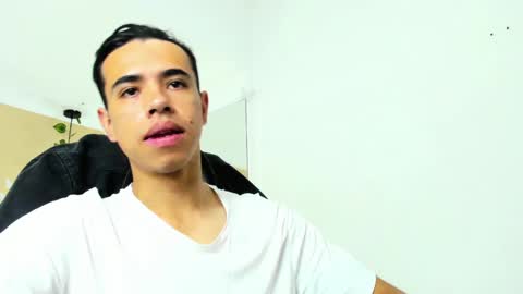 Snapshot of muscle_scott chatting on 09.15.25 muscle scott online show from 09.15.25