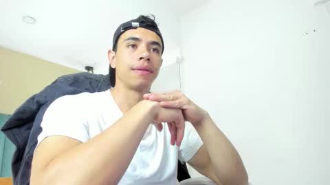 Snapshot of muscle_scott chatting on 09.22.25 muscle scott online show from 09.22.25