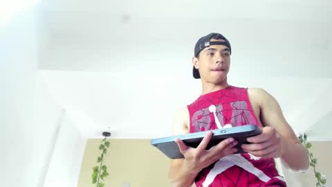 Snapshot of muscle_scott chatting on 09.26.25 muscle scott online show from 09.26.25