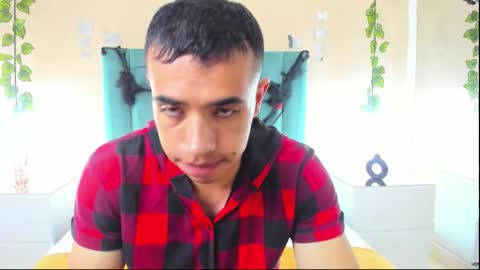 Snapshot of muscle_scott chatting on 10.17.25 muscle scott online show from 10.17.25