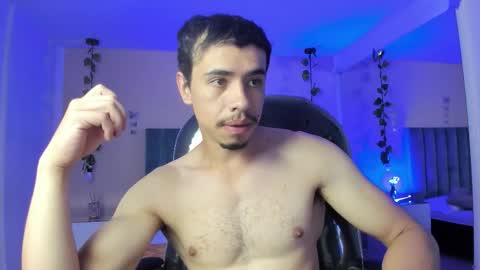 Snapshot of muscle_scott chatting on 01.13.26 muscle scott online show from 01.13.26