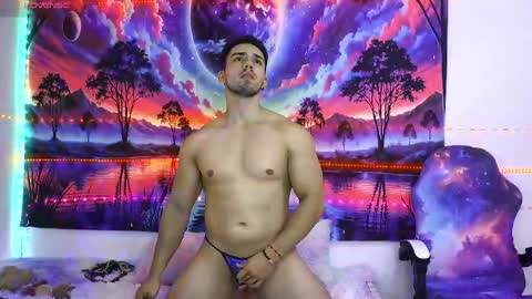 Snapshot of muscle_stenolagnia chatting on 04.08.26 call me tom online show from 04.08.26