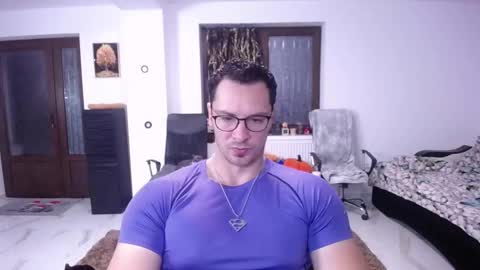 AJ online show from 11.11.25