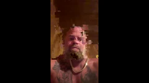 Snapshot of muscledick40 chatting on 01.19.25 muscledick40 online show from 01.19.25