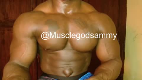 musclegod23 online show from 01.07.26