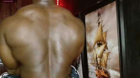 musclegod23 online show from 04.17.26