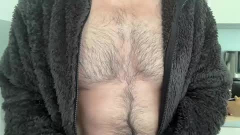 Snapshot of musclehair3 chatting on 05.14.26 musclehair3 online show from 05.14.26