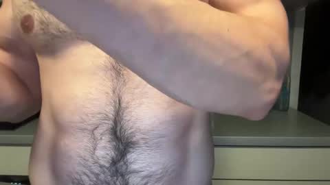 Snapshot of musclehair3 chatting on 05.25.26 musclehair3 online show from 05.25.26