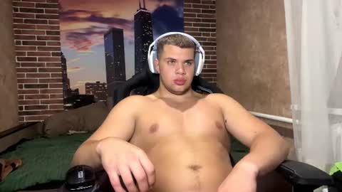 Snapshot of musclephantom chatting on 06.15.26 Egor online show from 06.15.26