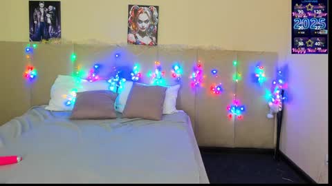 Snapshot of musclexxxbarbie chatting on 01.08.25 Eva online show from 01.08.25