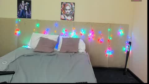 Snapshot of musclexxxbarbie chatting on 02.04.25 Eva online show from 02.04.25