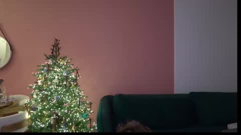 Snapshot of muscularfriend chatting on 01.22.25 Ivan online show from 01.22.25