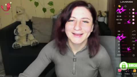 Snapshot of muse_kitty_jenia chatting on 02.10.25 Jenya online show from 02.10.25