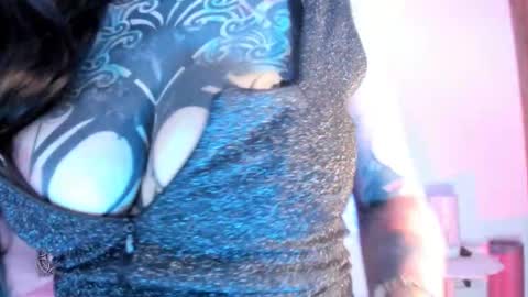 Snapshot of musedreams chatting on 02.13.25 blackmuse online show from 02.13.25