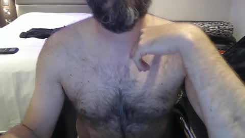 Snapshot of mushman87 chatting on 10.01.25 Mushman online show from 10.01.25