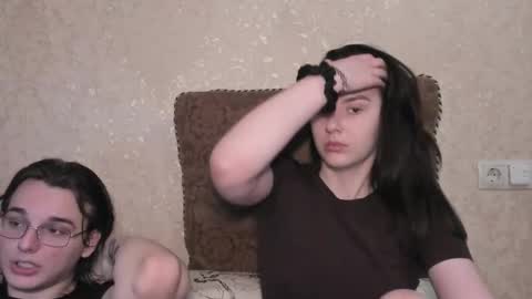 Snapshot of muuur_love chatting on 03.24.26 cute couple online show from 03.24.26