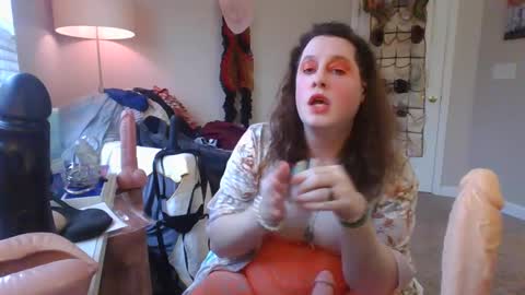 Mx Charlotte online show from 12.11.24