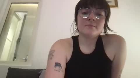 Lily online show from 02.19.25