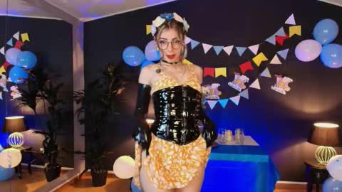 Maite online show from 09.27.25