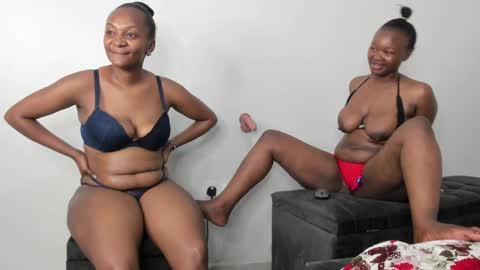 Snapshot of myah_love chatting on 04.04.26 myah_love online show from 04.04.26