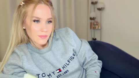 Snapshot of myassistant chatting on 03.01.25 Mya-be Yours P online show from 03.01.25