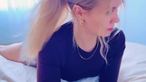 Mya-be Yours P online show from 03.30.26