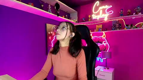 Milly Cute online show from 04.12.26