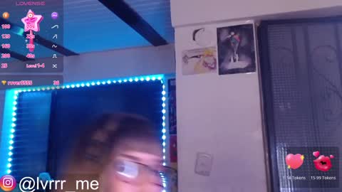 Nicoll Independent model Please help me to reach 100 thumbs up online show from 12.04.24