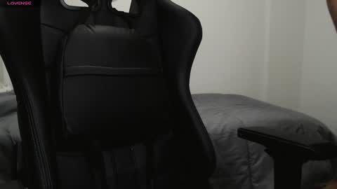 Juan  OF  myhairymacho online show from 01.11.25