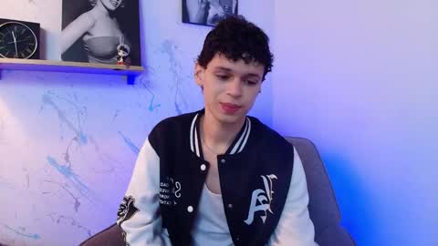 Snapshot of mykelcano chatting on 11.22.25 Mykel online show from 11.22.25