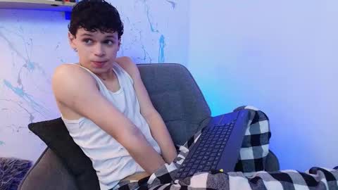 Snapshot of mykelcano chatting on 12.03.25 Mykel online show from 12.03.25