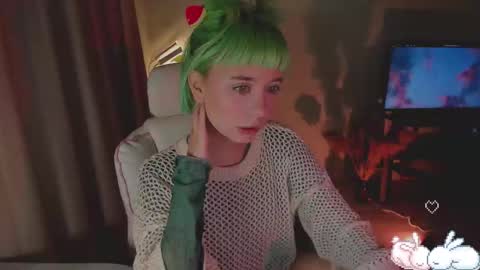 MylaFlores online show from 03.01.25